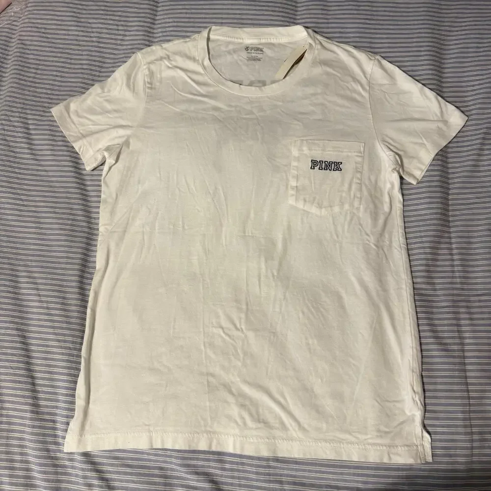 PINK Victoria Secret T-Shirt and Pants Set [COPY] - Picture 5 of 6